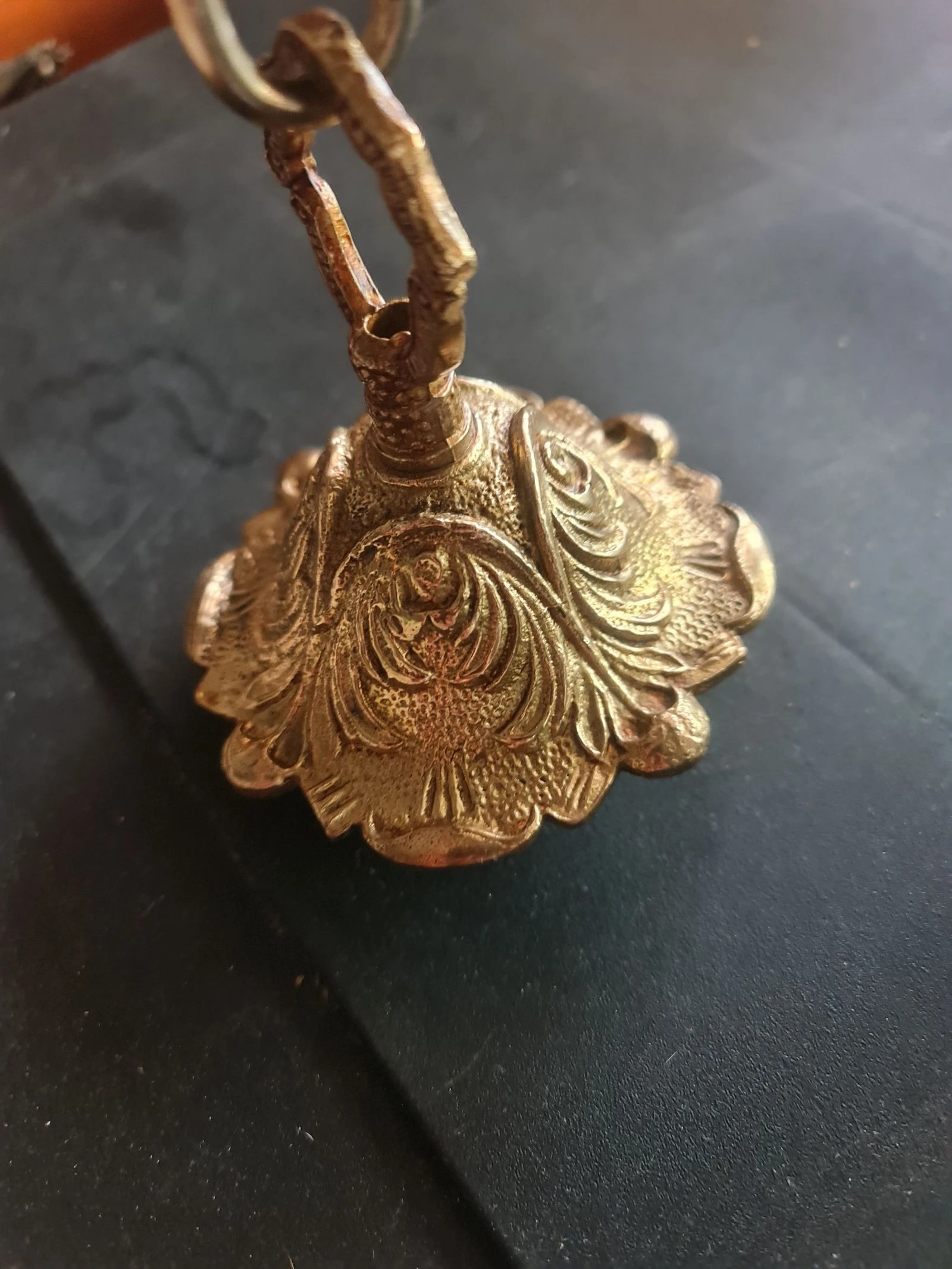 Antigo Rosetão e Corrente Original em Bronze Sólido – Estado Impecável – photo 3